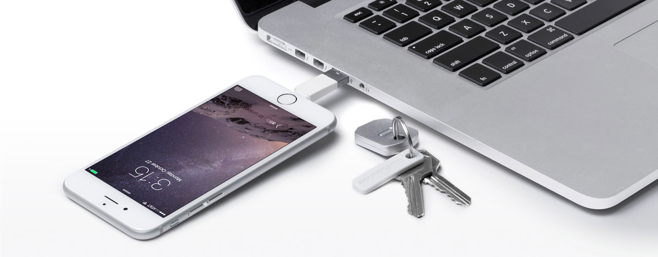 The bluelounge Kii, a compact USB-to-Lightning connector cable for iPhone to laptop connection.